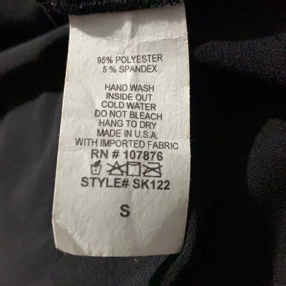 NWT Sun Kim Black Cold Shoulder Tunic sz Small - Picture 6 of 6